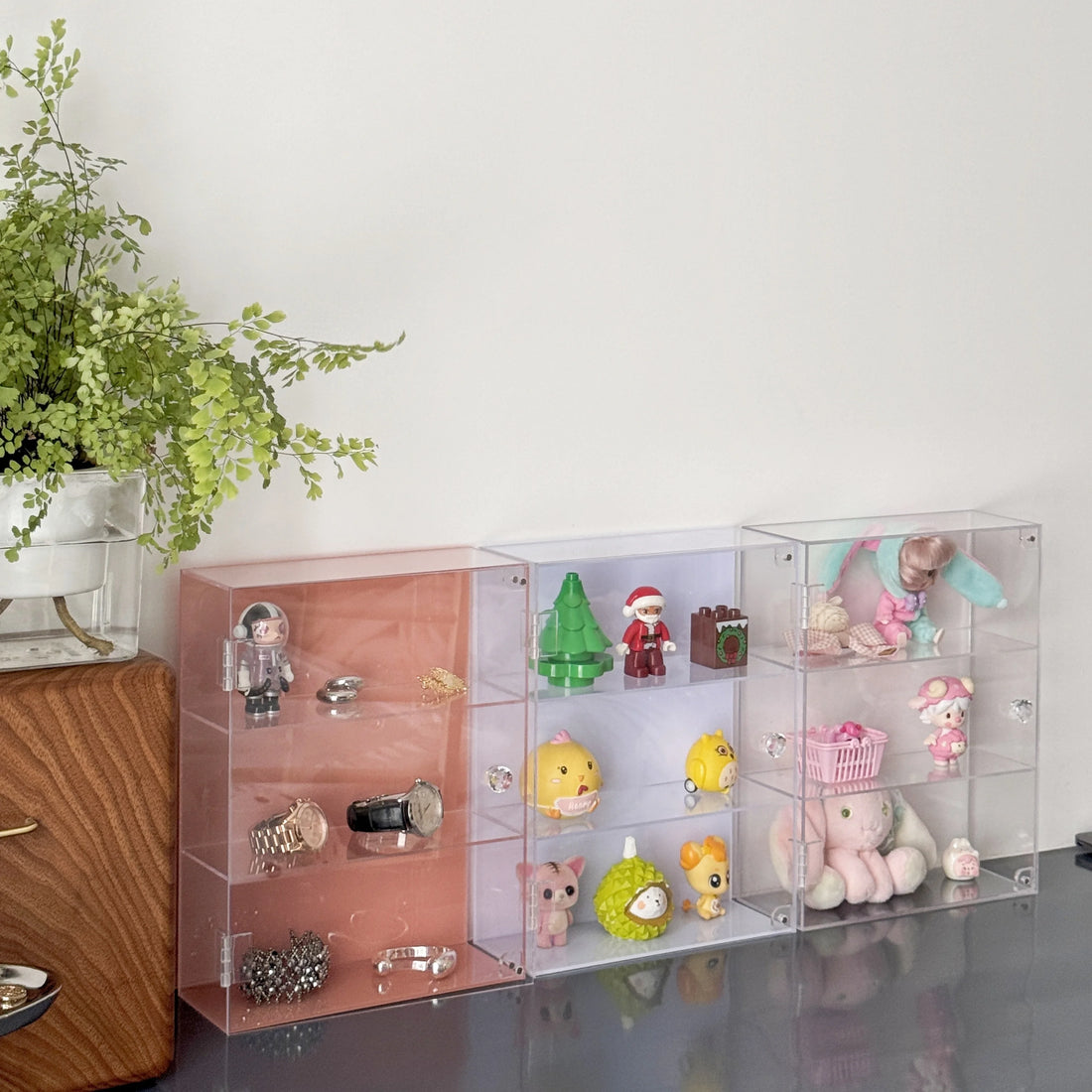 1pc Open door acrylic display cabinet with handle, transparent dustproof large capacity storage, can store models and cosmetics